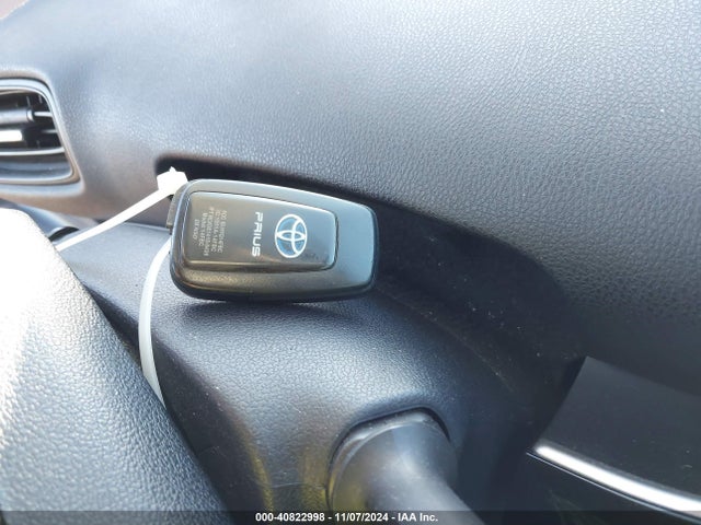 Toyota Prius Two 2016 JTDKBRFU1G3509346 Image 11