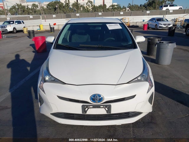 Toyota Prius Two 2016 JTDKBRFU1G3509346 Image 12