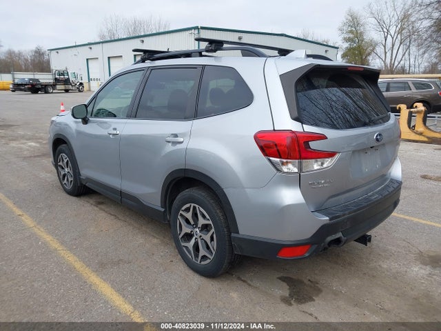 Subaru Forester Premium 2019 JF2SKAEC9KH433348 Image 3