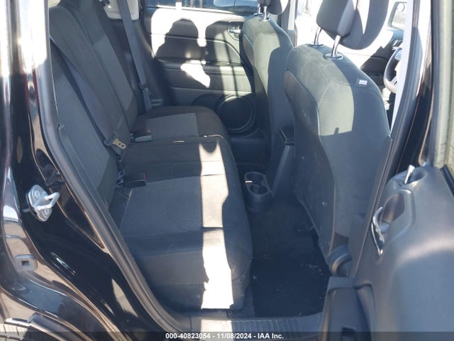 1C4NJRBB3HD113242 Jeep Patriot Sport 4x4