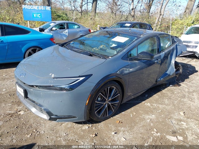 Toyota Prius Xle Awd-e 2023 JTDADABU8P3006135 Image 2