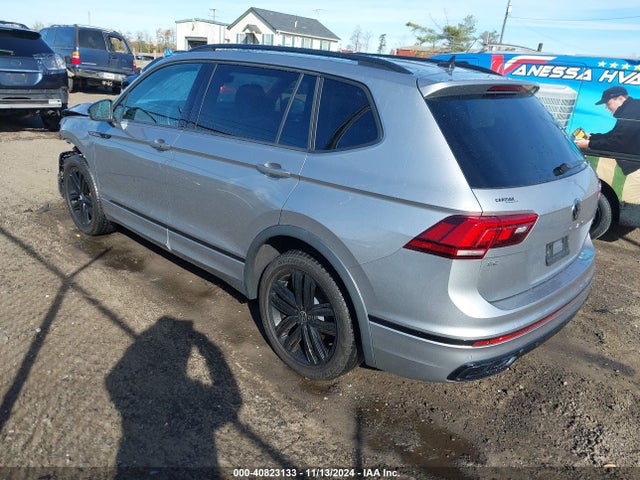 3VV8B7AX2NM018989 Volkswagen Tiguan 2.0t Se R-line Black