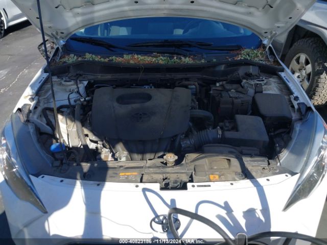 3MYDLBJV0LY705634 Toyota YARIS LE