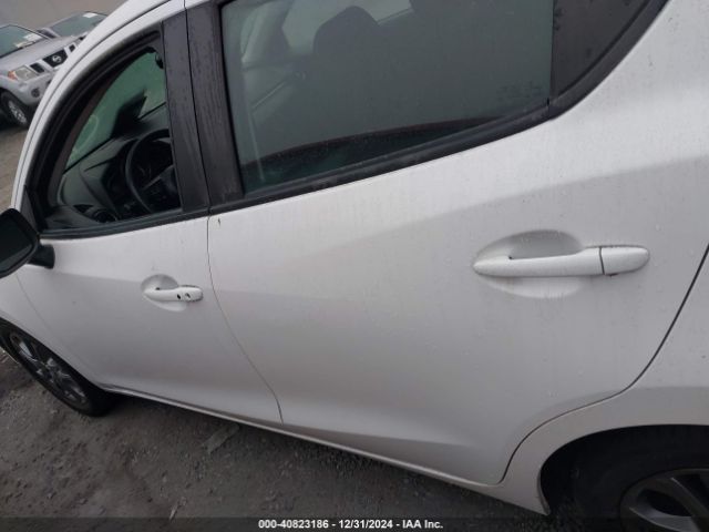 3MYDLBJV0LY705634 Toyota YARIS LE