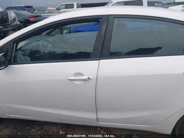 KIA FORTE LX 2018 3KPFL4A76JE209420 Image 15