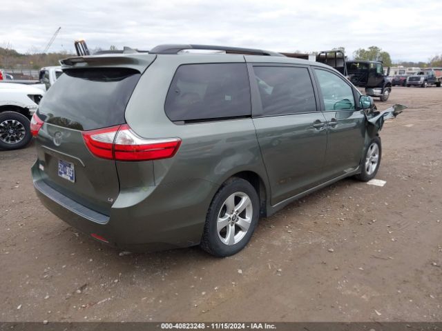 2019 TOYOTA SIENNA 5TDKZ3DC0KS014873 Photo 3