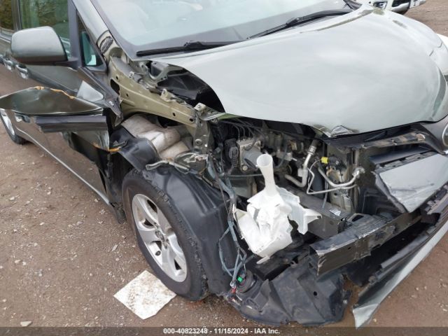 2019 TOYOTA SIENNA 5TDKZ3DC0KS014873 Photo 5