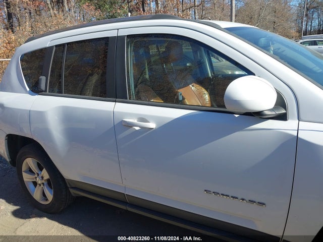 1C4NJDCB5ED629857 Jeep Compass Limited