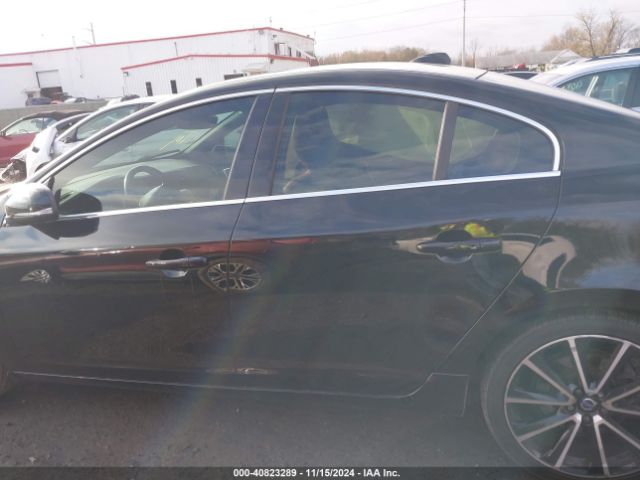 YV126MFK8G2411193 Volvo S60 T5 Drive-e Premier