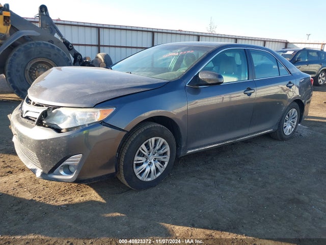 Toyota CAMRY LE 2014 4T1BF1FK8EU335704 Image 2