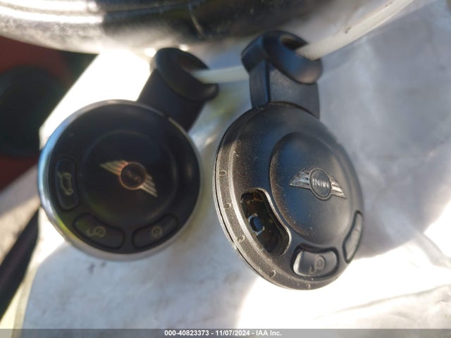 2008 MINI COOPER S WMWMF73578TV35835 Photo 10