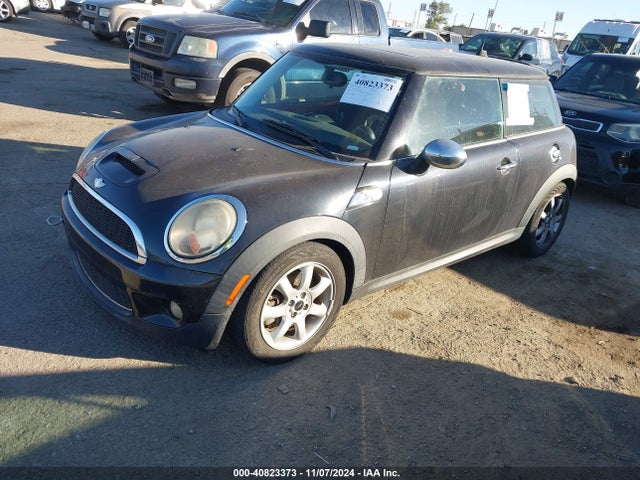 2008 MINI COOPER S WMWMF73578TV35835 Photo 1