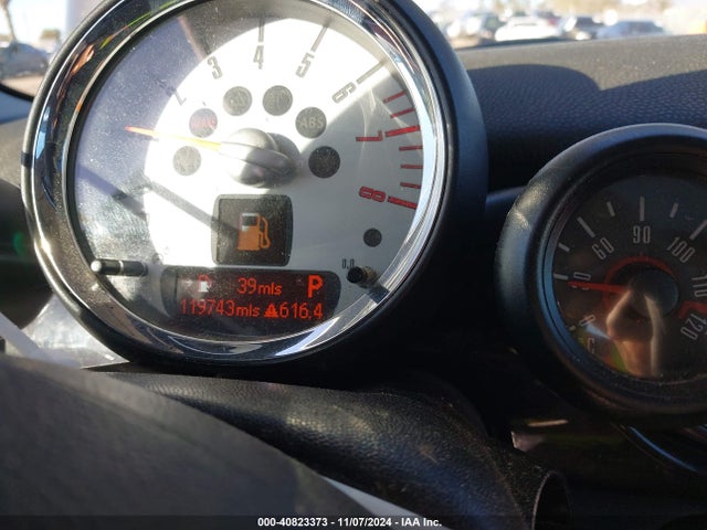 2008 MINI COOPER S WMWMF73578TV35835 Photo 6