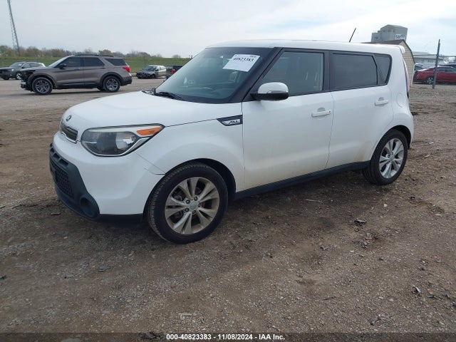 KIA SOUL + 2014 KNDJP3A53E7745481 Image 2
