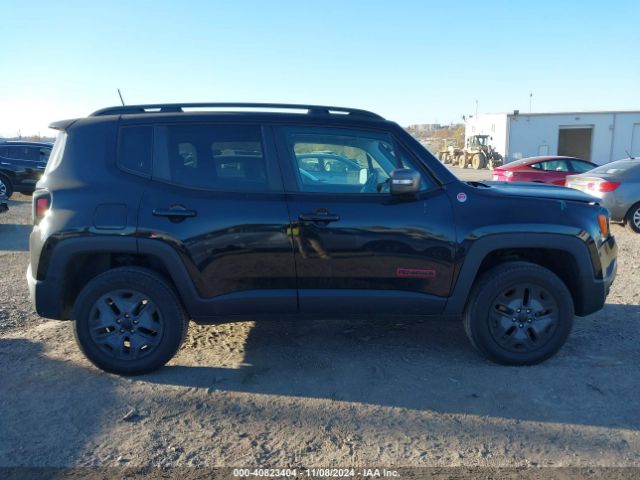 ZACCJBCB7JPG94040 Jeep Renegade Trailhawk 4x4