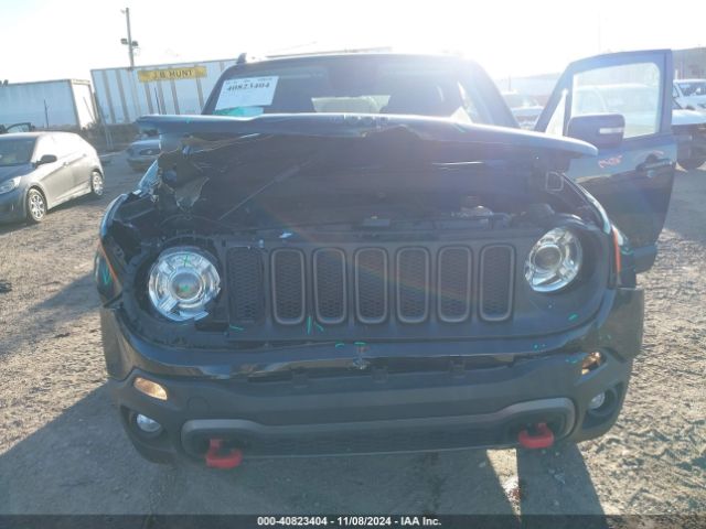 ZACCJBCB7JPG94040 Jeep Renegade Trailhawk 4x4