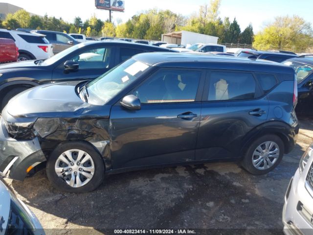 KNDJ23AU8P7202782 KIA SOUL LX