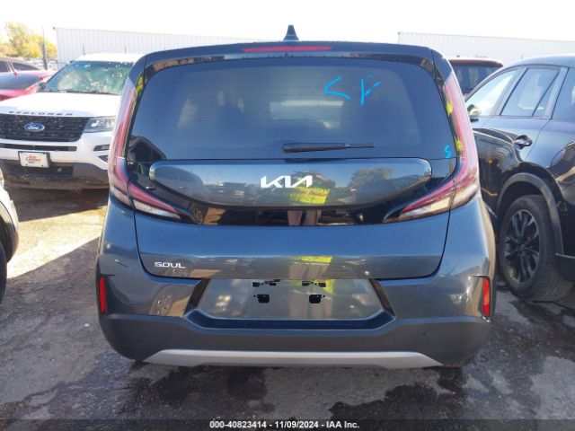 KNDJ23AU8P7202782 KIA SOUL LX