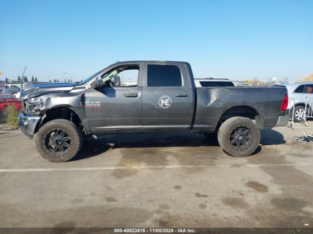 3C6UR5CL9HG639423 RAM 2500 Tradesman  4x4 6'4 Box