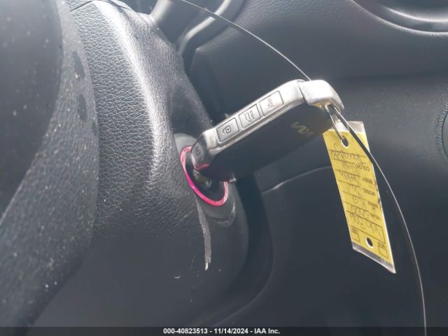 KNDJ23AU2N7807748 KIA SOUL LX