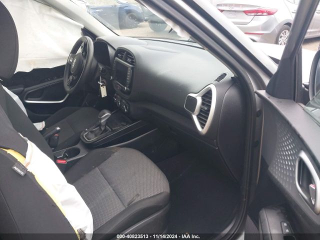 KNDJ23AU2N7807748 KIA SOUL LX