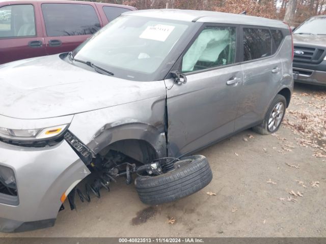 KNDJ23AU2N7807748 KIA SOUL LX