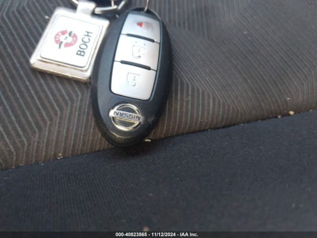 KNMAT2MV9GP696145 Nissan ROGUE SV