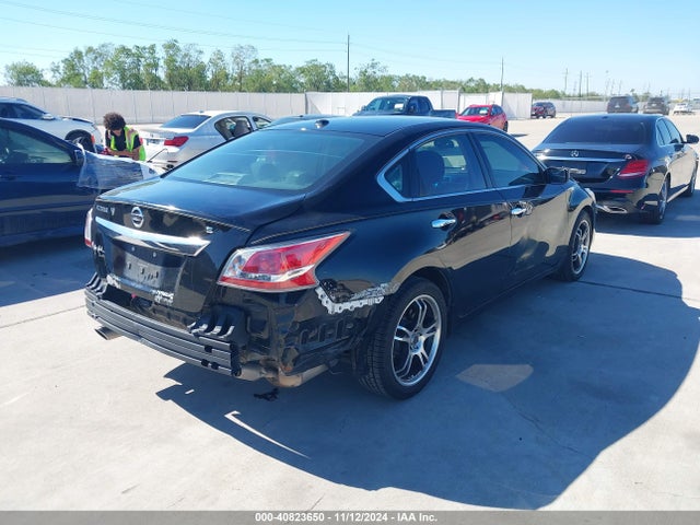 Nissan Altima 2.5 S 2015 1N4AL3AP3FN337076 Image 4
