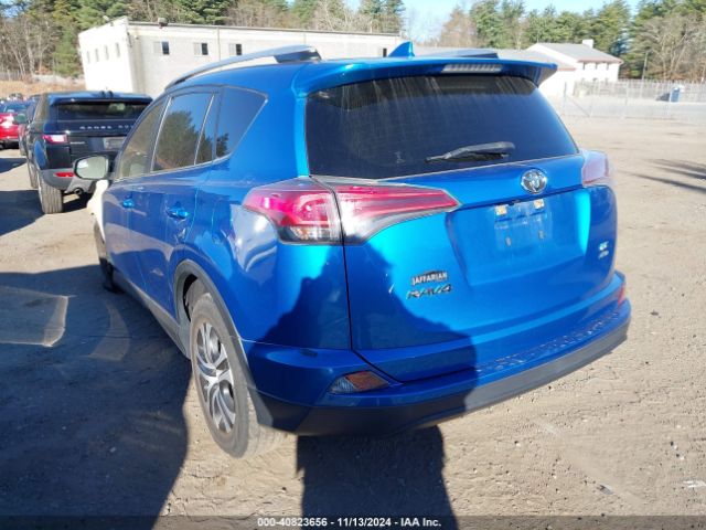 JTMBFREV0GJ098063 Toyota RAV4 LE