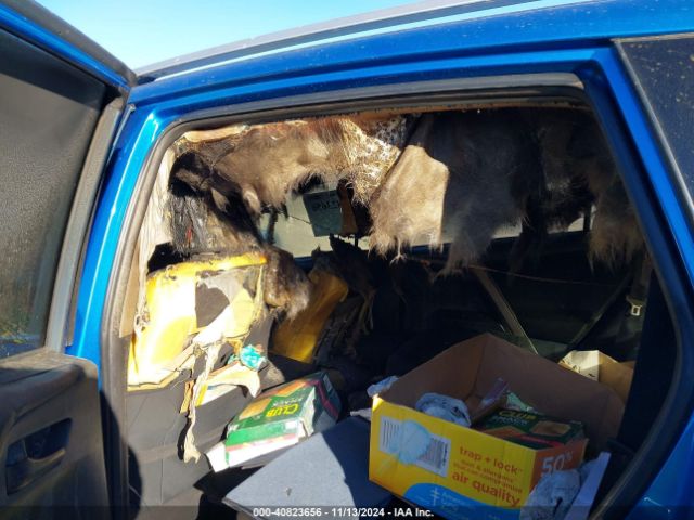 JTMBFREV0GJ098063 Toyota RAV4 LE