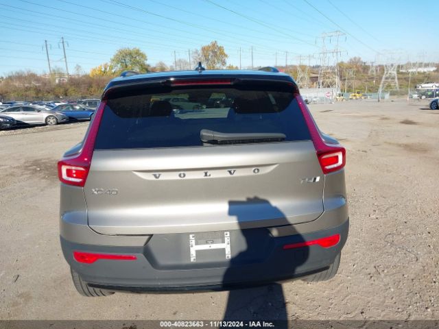 YV4162UM5N2743998 Volvo Xc40 T5 R-design