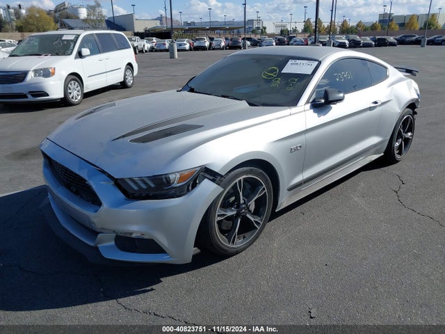 Ford Mustang Gt Premium 2017 1FA6P8CF5H5266316 Image 2