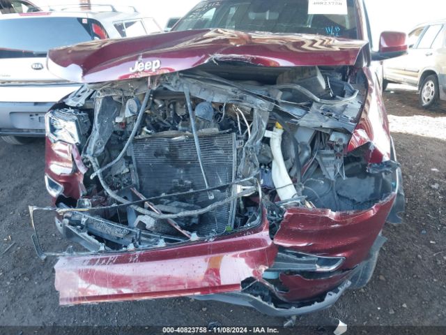 1C4RJEAGXJC412455 Jeep Grand Cherokee Laredo E 4x2