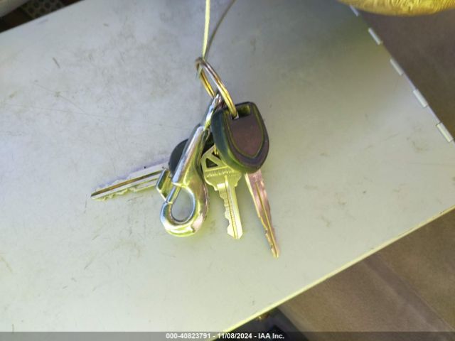 2001 MITSUBISHI MONTERO JA4LS21H31P049493 Photo 10