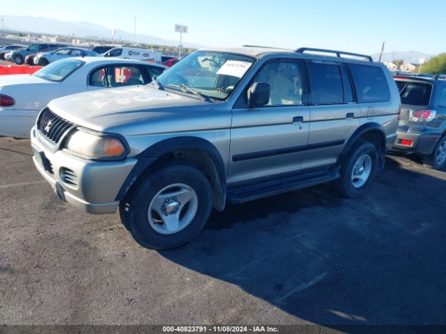 2001 MITSUBISHI MONTERO JA4LS21H31P049493 Photo 1