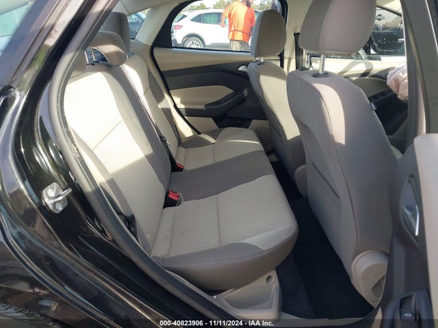 Ford FOCUS SE 2014 1FADP3F29EL356563 Image 8