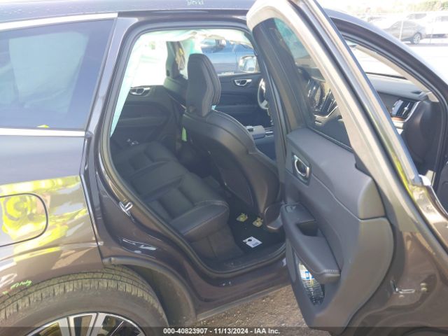 2023 VOLVO XC60 RECHARGE PLUG-IN HYBRID YV4H60DA3P1307684 Photo 7