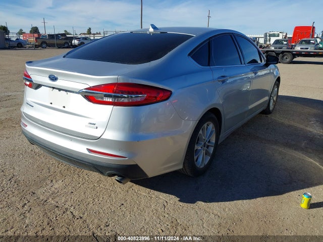 Ford FUSION SE 2019 3FA6P0HD4KR203818 Image 4