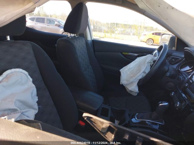 JN1BJ1CR1HW112663 Nissan Rogue Sport Sv