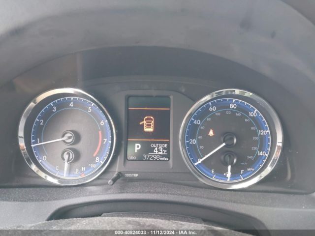 2T1BURHE2JC095394 Toyota COROLLA LE
