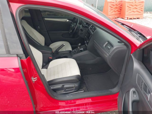 3VWB17AJ2GM243805 Volkswagen Jetta 1.8t Sport