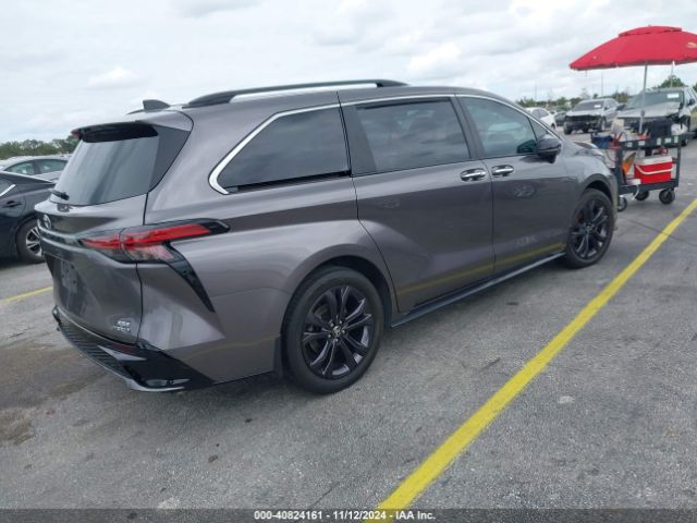 5TDXRKEC0NS089723 Toyota Sienna Xse