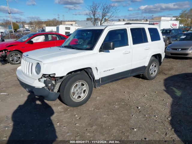 1C4NJPBB8HD172582 Jeep Patriot Sport Fwd