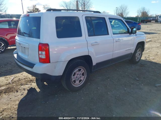 1C4NJPBB8HD172582 Jeep Patriot Sport Fwd