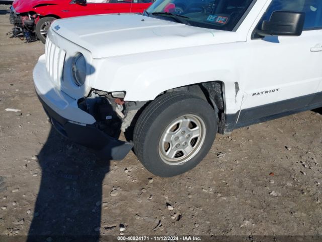 1C4NJPBB8HD172582 Jeep Patriot Sport Fwd