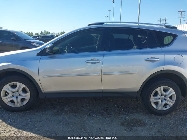 Toyota RAV4 LE 2015 JTMZFREVXFD074378 Image 14