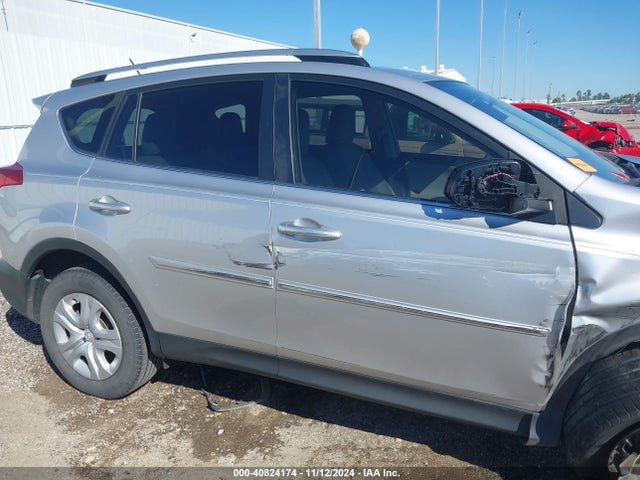 Toyota RAV4 LE 2015 JTMZFREVXFD074378 Image 17