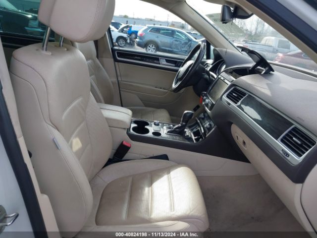 WVGEF9BP5GD012520 Volkswagen Touareg Vr6 Executive