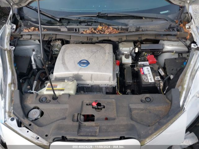 1N4AZ0CP8EC337790 Nissan LEAF S