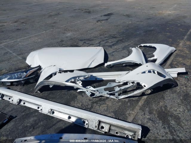 58ADA1C19NU013326 Lexus ES 300H